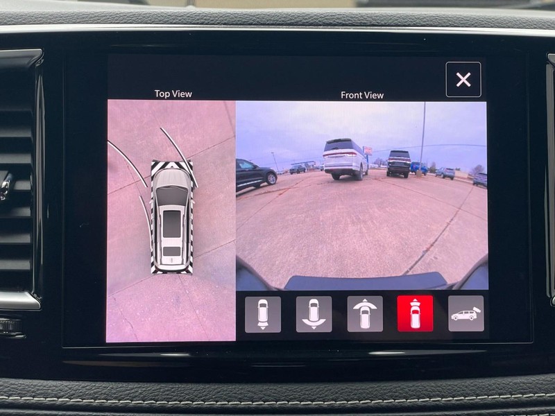 Chrysler Pacifica Vehicle Full-screen Gallery Image 51