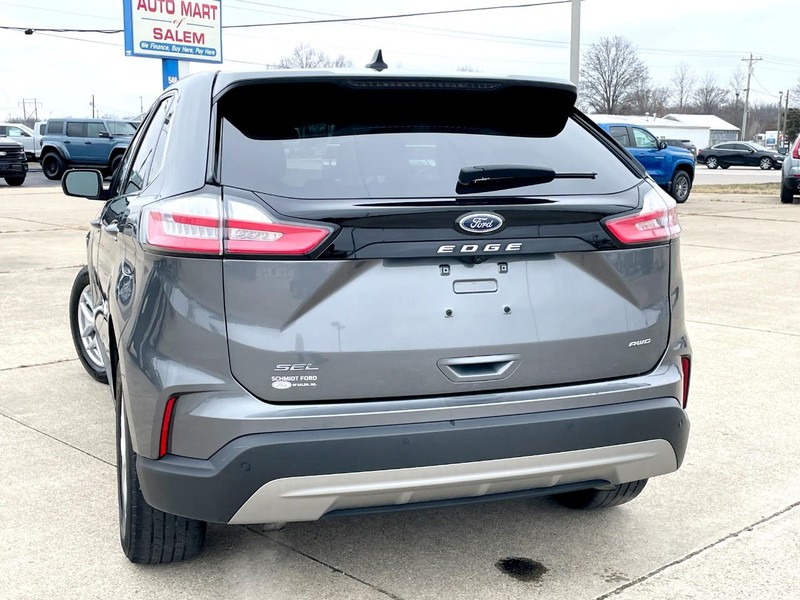 Ford Edge Vehicle Full-screen Gallery Image 05