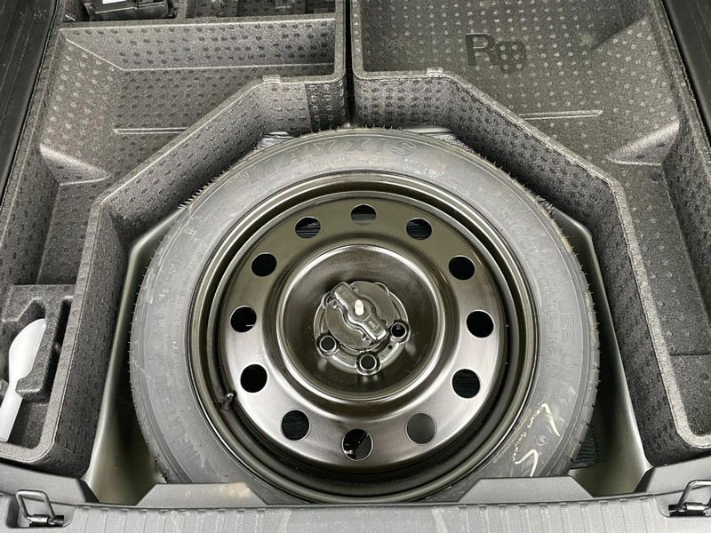 Ford Edge Vehicle Full-screen Gallery Image 14