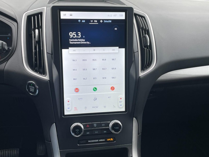 Ford Edge Vehicle Full-screen Gallery Image 33