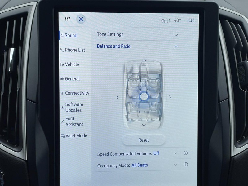 Ford Edge Vehicle Full-screen Gallery Image 37