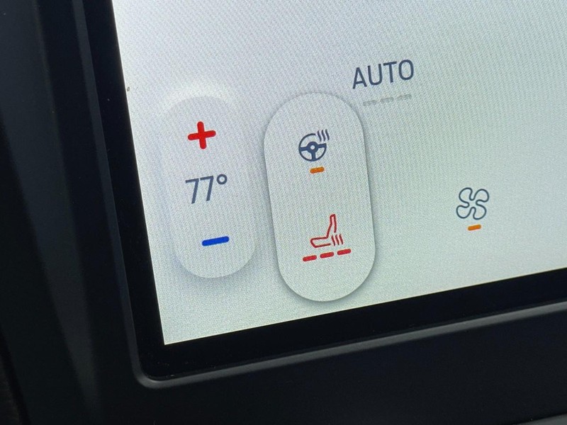 Ford Edge Vehicle Full-screen Gallery Image 39