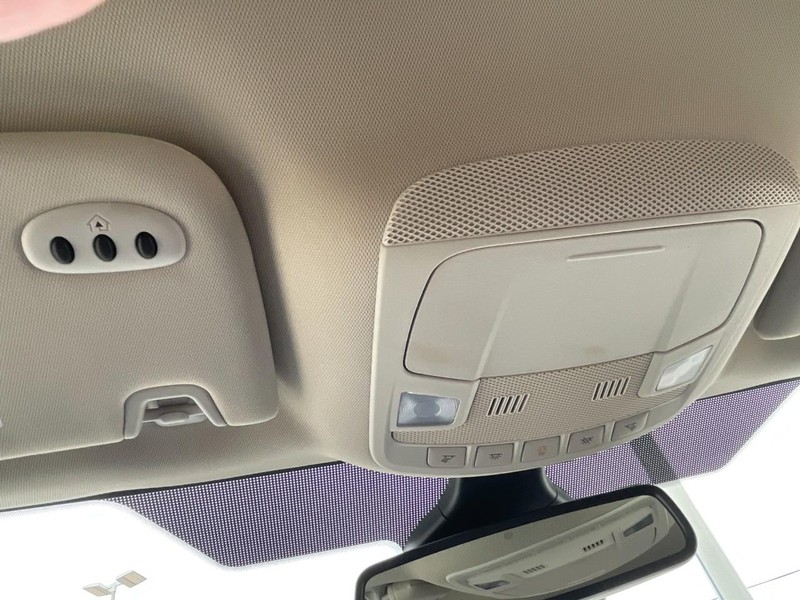 Ford Edge Vehicle Full-screen Gallery Image 46