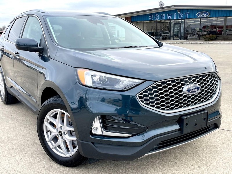 Ford Edge Vehicle Full-screen Gallery Image 08