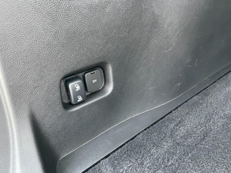 Ford Edge Vehicle Full-screen Gallery Image 12