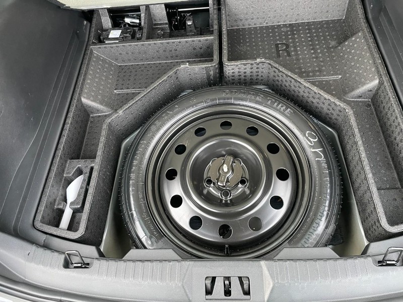 Ford Edge Vehicle Full-screen Gallery Image 14