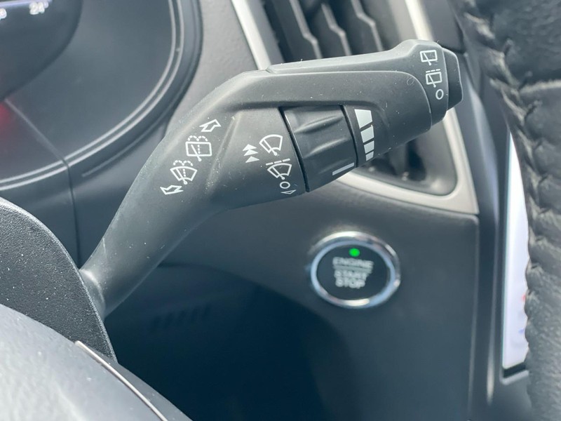 Ford Edge Vehicle Full-screen Gallery Image 29