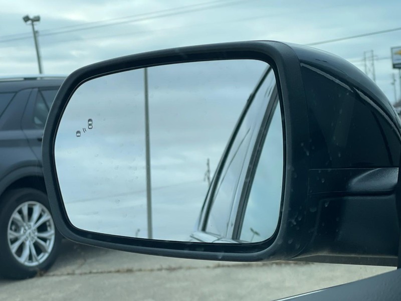 Ford Edge Vehicle Full-screen Gallery Image 33