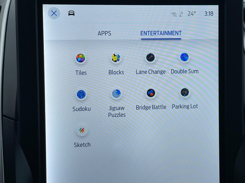 Ford Edge Vehicle Full-screen Gallery Image 37