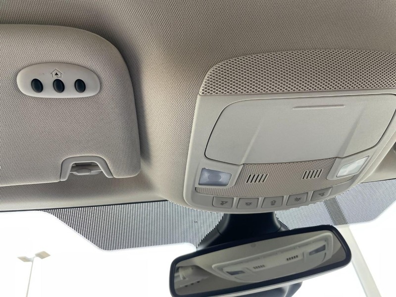 Ford Edge Vehicle Full-screen Gallery Image 47