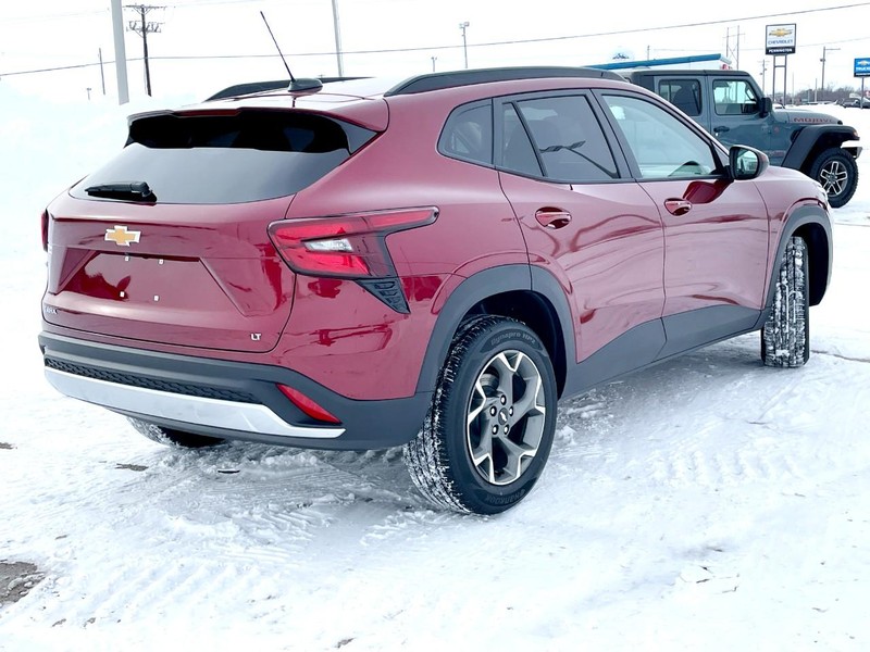 Chevrolet Trax Vehicle Full-screen Gallery Image 04