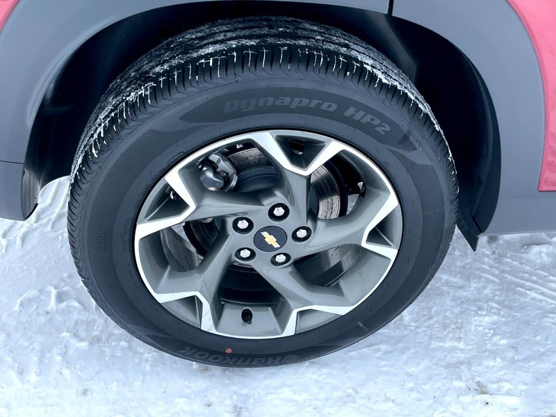 Chevrolet Trax Vehicle Full-screen Gallery Image 09