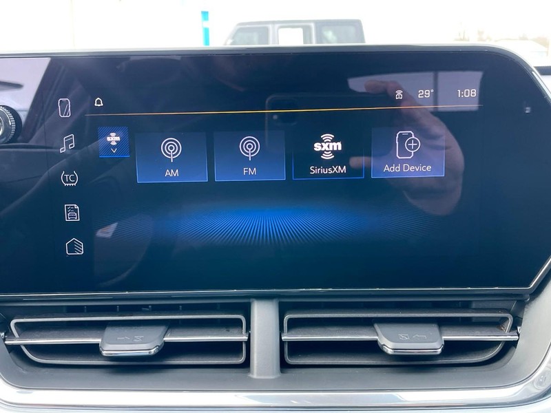 Chevrolet Trax Vehicle Full-screen Gallery Image 29