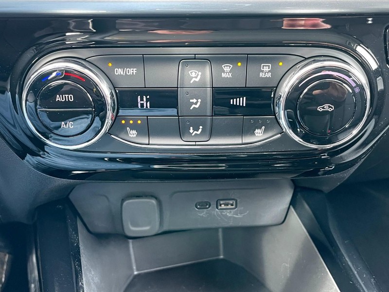 Chevrolet Trax Vehicle Full-screen Gallery Image 35