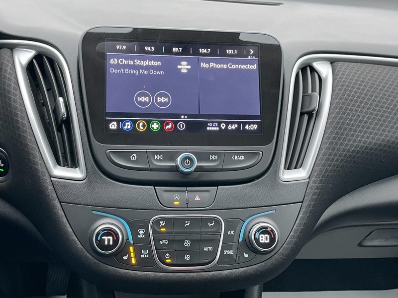 Chevrolet Malibu Vehicle Full-screen Gallery Image 29