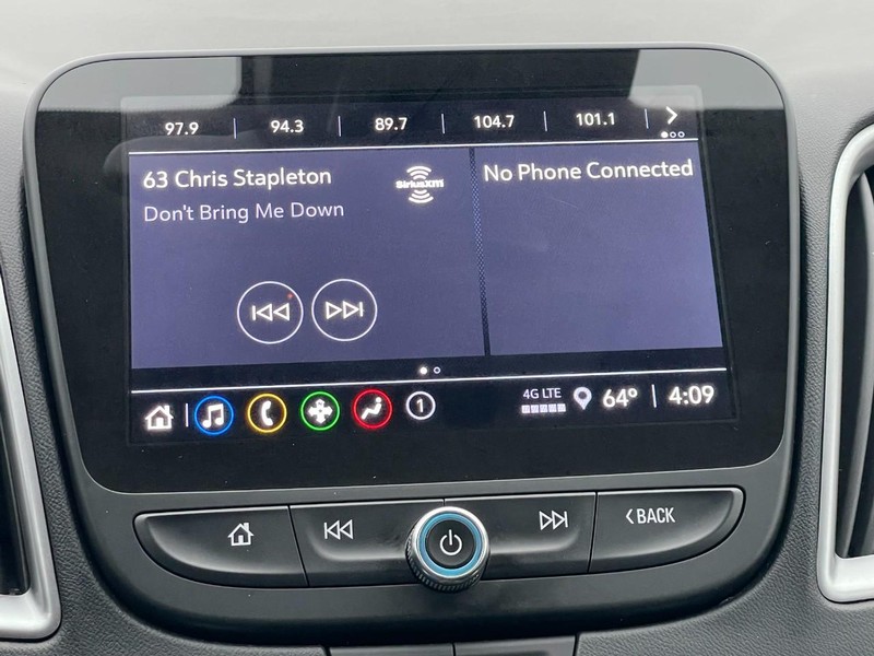 Chevrolet Malibu Vehicle Full-screen Gallery Image 30