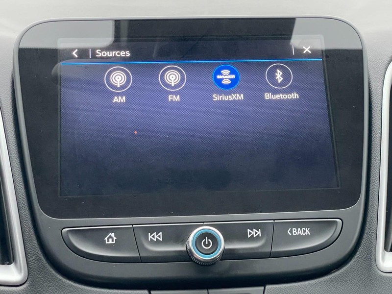 Chevrolet Malibu Vehicle Full-screen Gallery Image 31