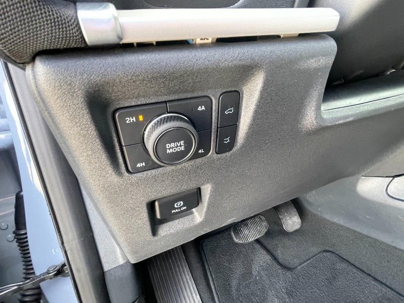 Ford Expedition Max Vehicle Full-screen Gallery Image 28