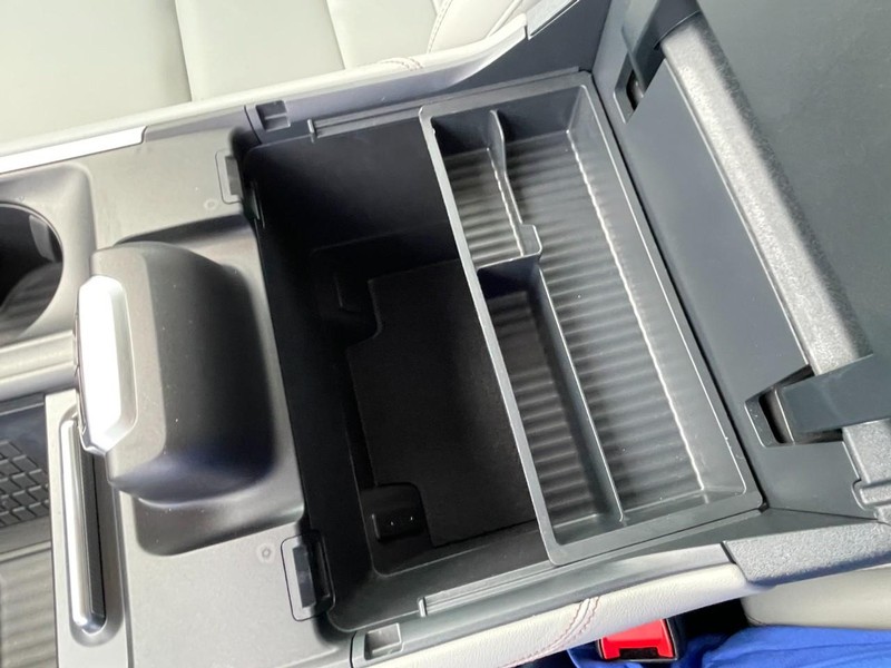 Ford Expedition Max Vehicle Full-screen Gallery Image 50