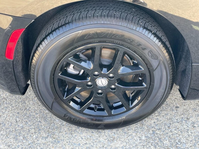 Chrysler Pacifica Vehicle Full-screen Gallery Image 10