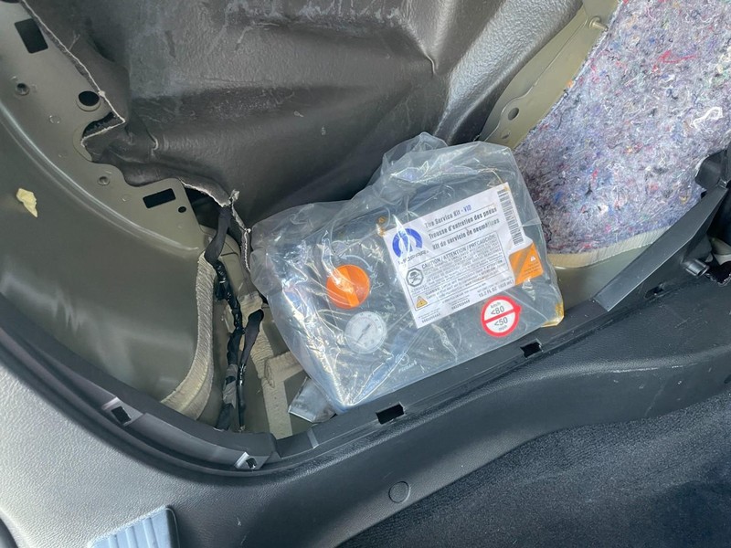 Chrysler Pacifica Vehicle Full-screen Gallery Image 13