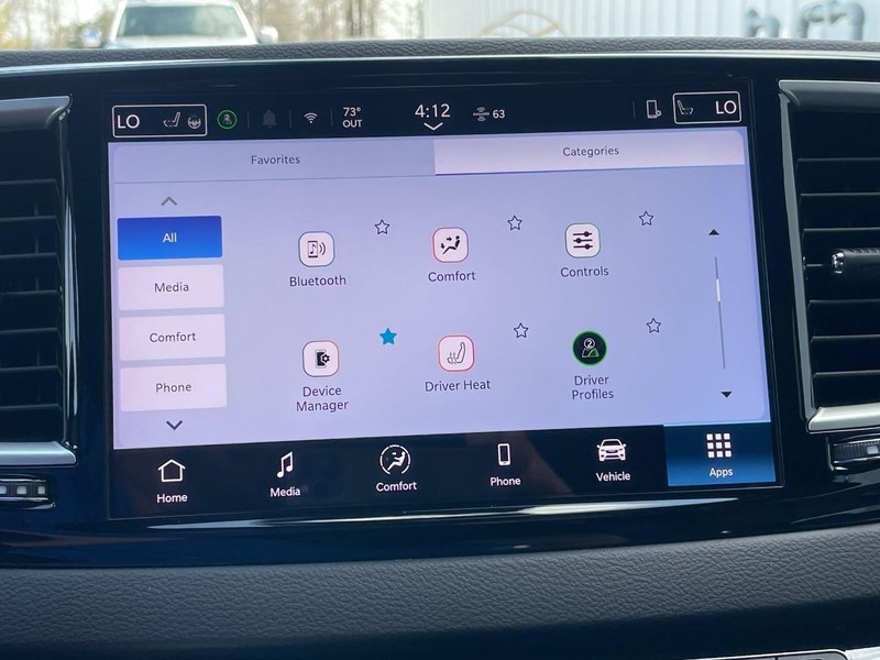 Chrysler Pacifica Vehicle Full-screen Gallery Image 45