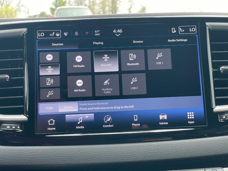 Chrysler Pacifica Vehicle Full-screen Gallery Image 35