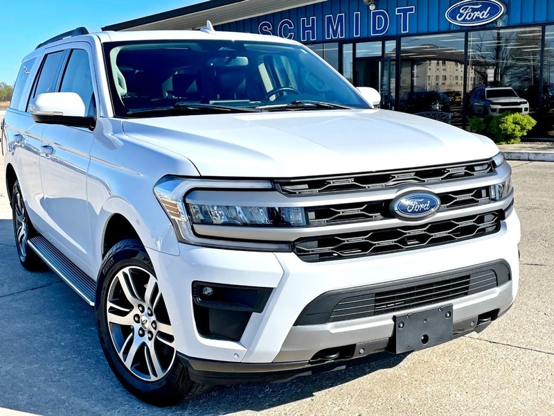 Ford Expedition Vehicle Full-screen Gallery Image 08