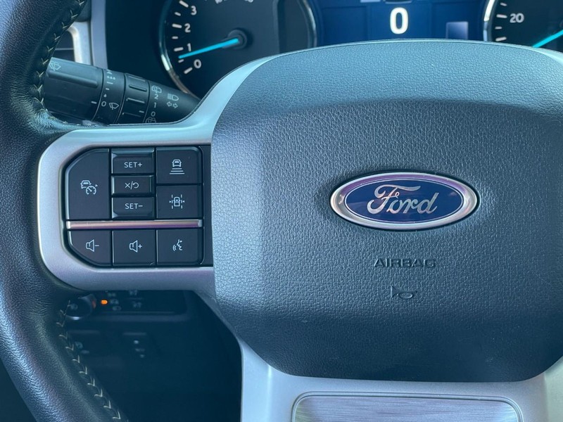 Ford Expedition Vehicle Full-screen Gallery Image 34