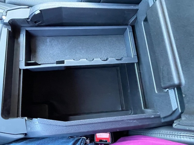 Ford Expedition Vehicle Full-screen Gallery Image 52