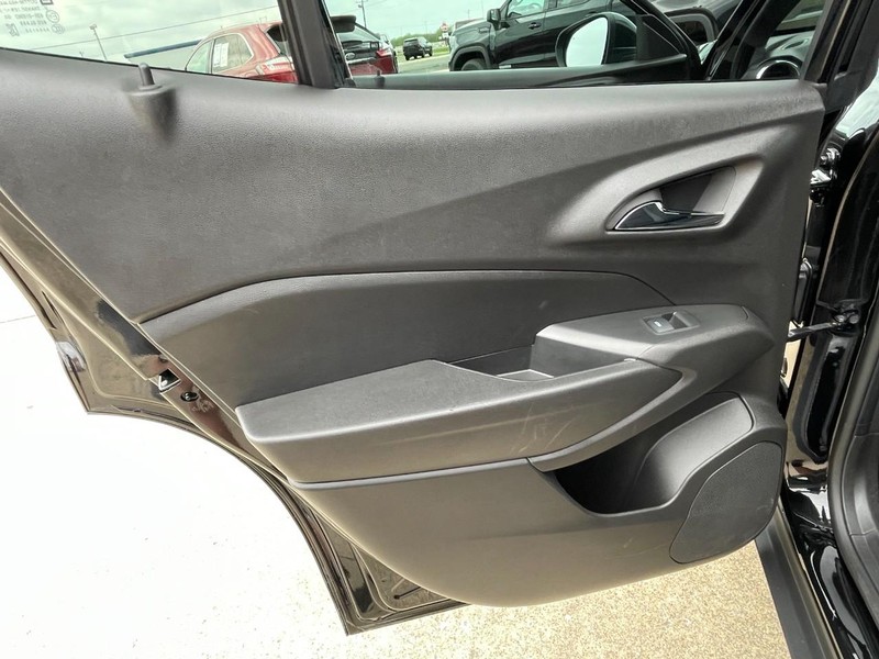 Chevrolet Trax Vehicle Full-screen Gallery Image 17