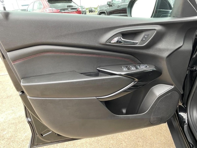 Chevrolet Trax Vehicle Full-screen Gallery Image 21