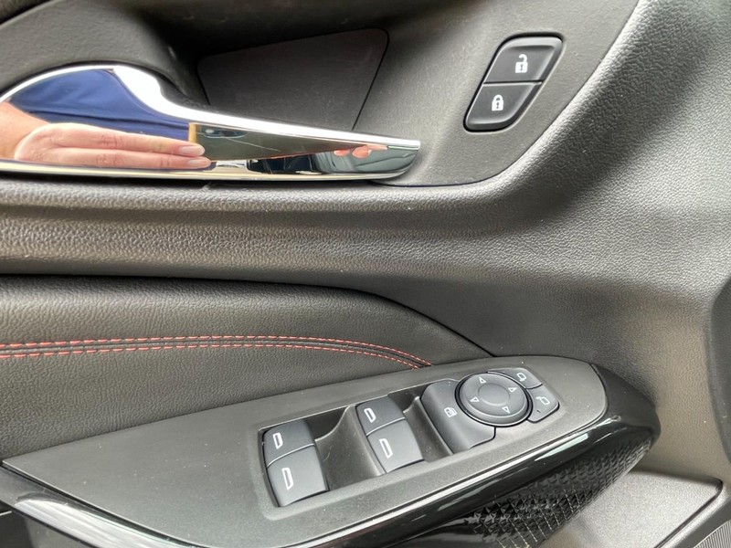 Chevrolet Trax Vehicle Full-screen Gallery Image 22
