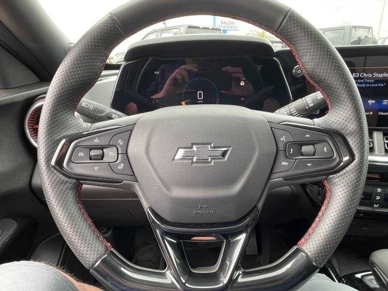 Chevrolet Trax Vehicle Full-screen Gallery Image 23