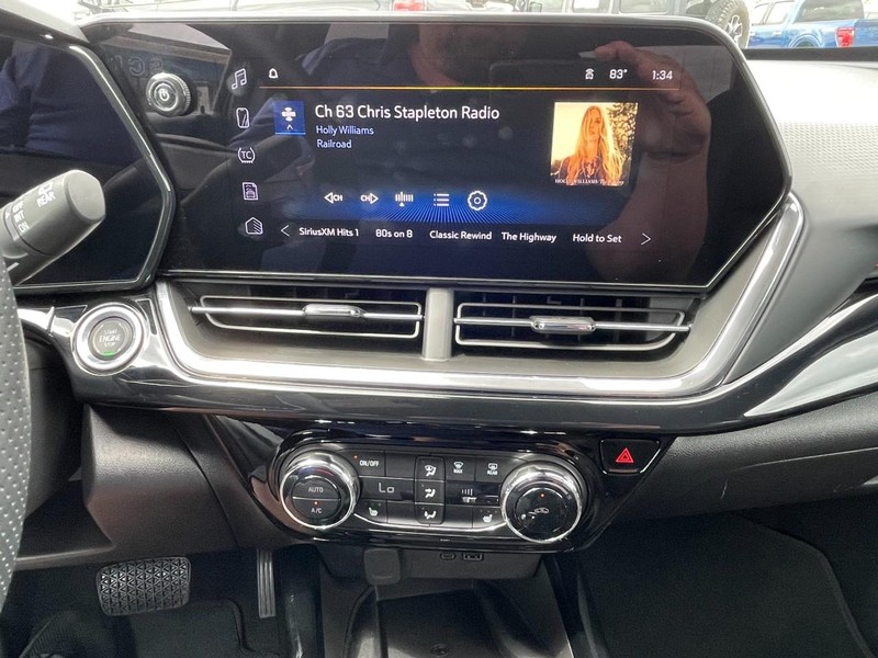 Chevrolet Trax Vehicle Full-screen Gallery Image 31