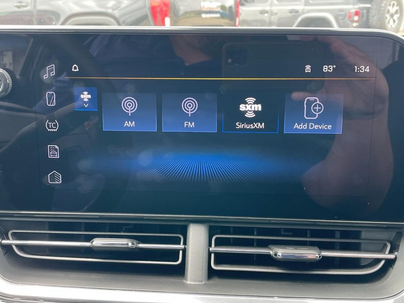 Chevrolet Trax Vehicle Full-screen Gallery Image 32