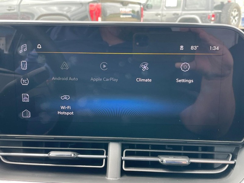 Chevrolet Trax Vehicle Full-screen Gallery Image 33