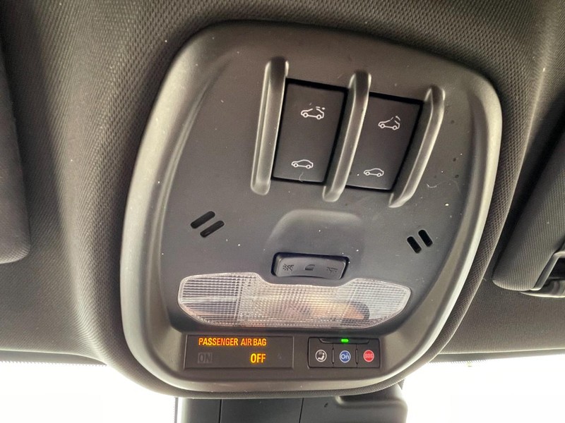 Chevrolet Trax Vehicle Full-screen Gallery Image 41