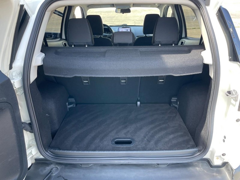 Ford EcoSport Vehicle Full-screen Gallery Image 13