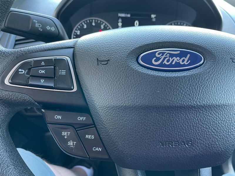 Ford EcoSport Vehicle Full-screen Gallery Image 26