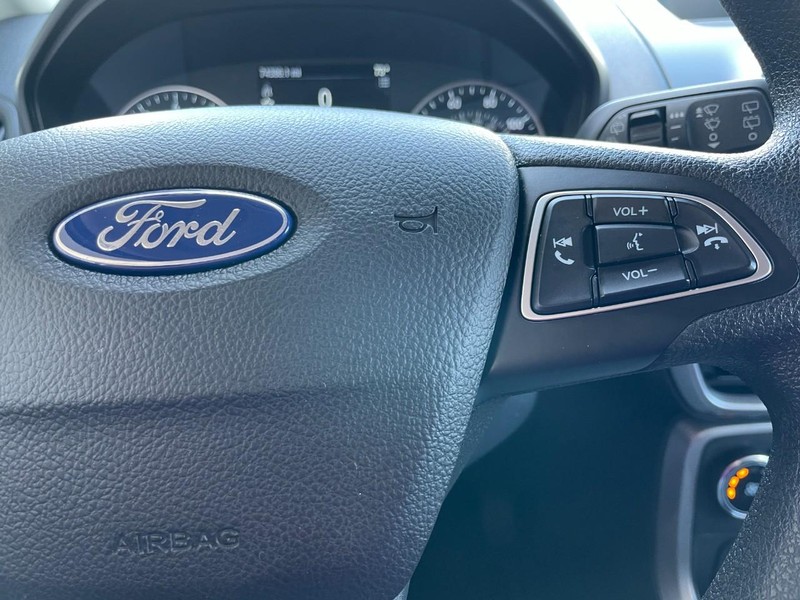 Ford EcoSport Vehicle Full-screen Gallery Image 27