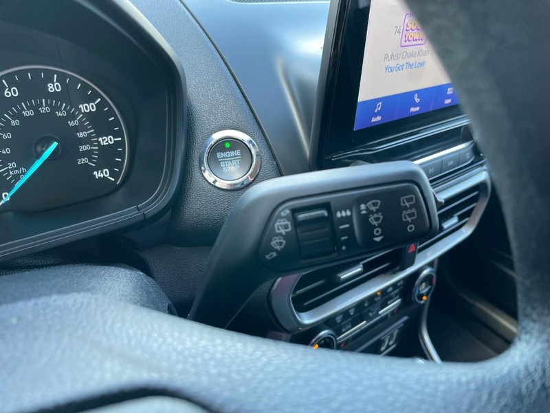 Ford EcoSport Vehicle Full-screen Gallery Image 28