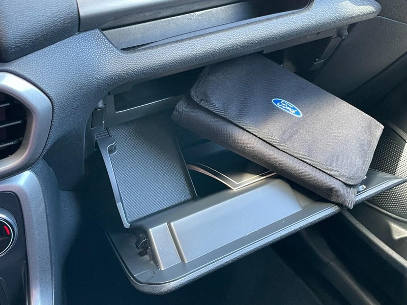 Ford EcoSport Vehicle Full-screen Gallery Image 46