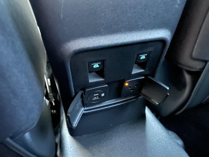 Ford Bronco Vehicle Full-screen Gallery Image 20