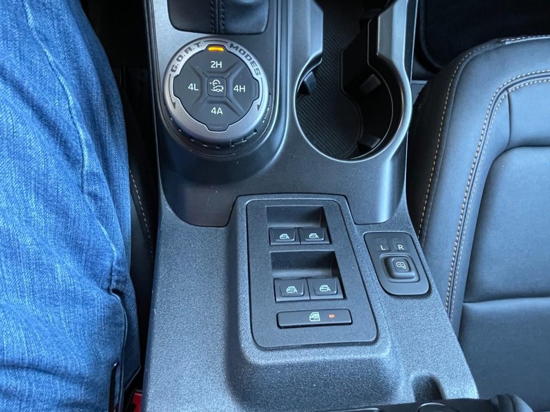 Ford Bronco Vehicle Full-screen Gallery Image 48