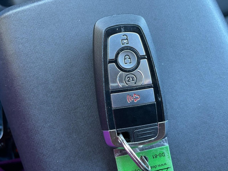 Ford Bronco Vehicle Full-screen Gallery Image 56