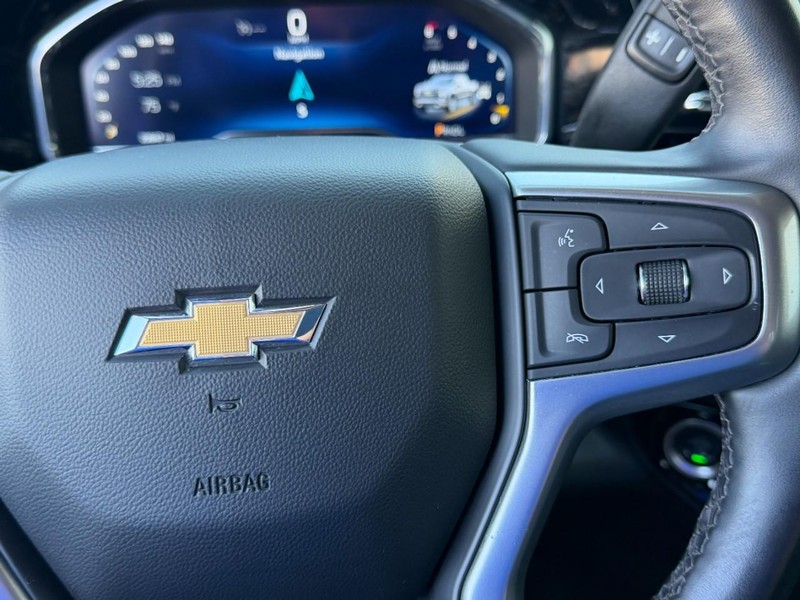 Chevrolet Silverado 1500 Vehicle Full-screen Gallery Image 29