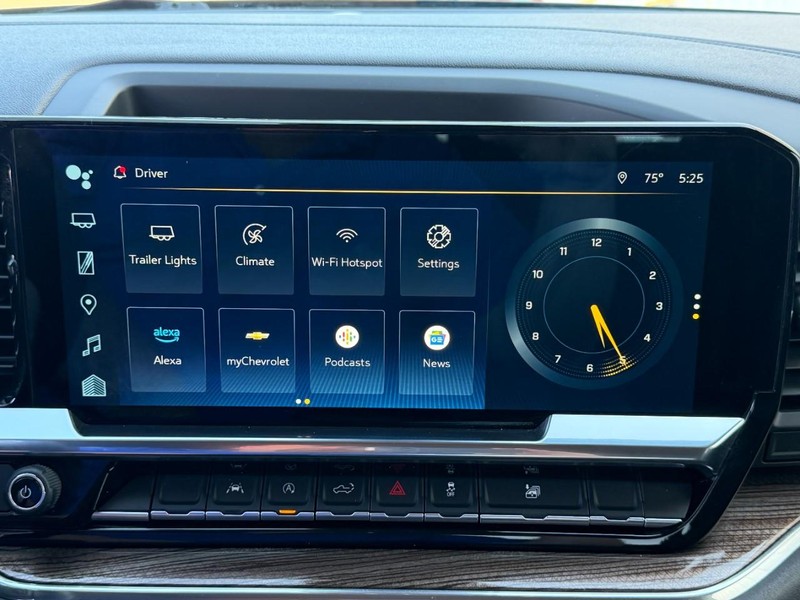 Chevrolet Silverado 1500 Vehicle Full-screen Gallery Image 39