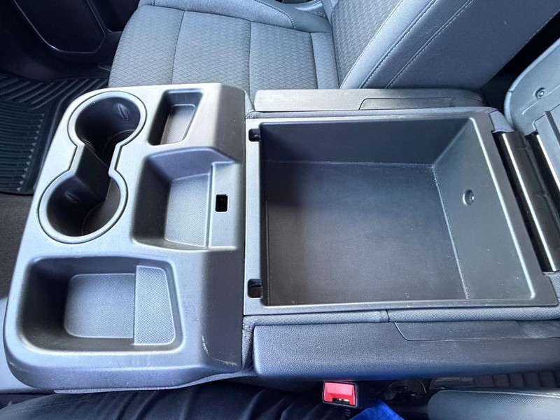 Chevrolet Silverado 1500 Vehicle Full-screen Gallery Image 47