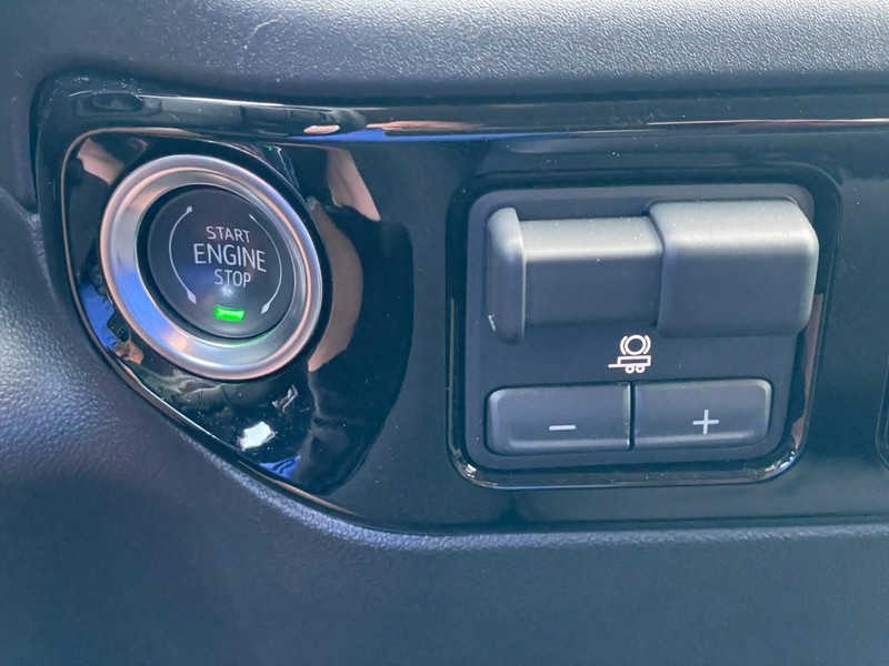 Chevrolet Silverado 1500 Vehicle Full-screen Gallery Image 42